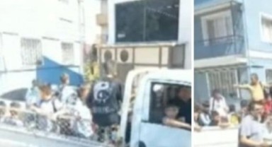 İzmir'de pes dedirten olay! Öğrenciler açık kasa kamyonetlerle taşındı