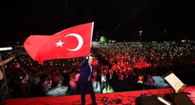 İzmir’de yüzyılın gecesi yaşanacak