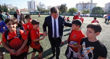 Karşıyaka Belediyesi'nden amatör spor kulüplerine destek