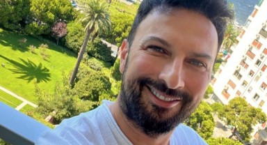 Megastar Tarkan İzmir'e gelip fotoğraf paylaştı: 'Gündoğdu Meydanı’na hepinizi bekliyorum'