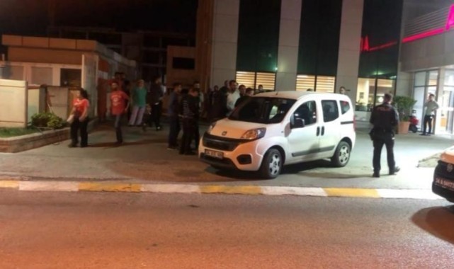 Nişanlanma aşamasında olduğu kadını hastanede silahla rehin aldı