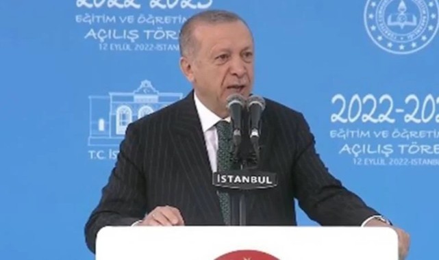 Recep Tayyip Erdoğan, Tunç Soyer'i hedef aldı: Kendi ecdadına sövdürmeye çalışan...