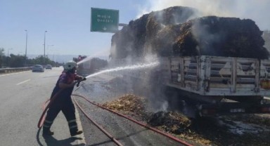 Saman yüklü TIR alevler içinde kaldı