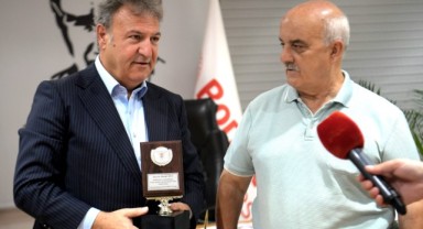 Amatörlerden Başkan İduğ’a plaketli teşekkür