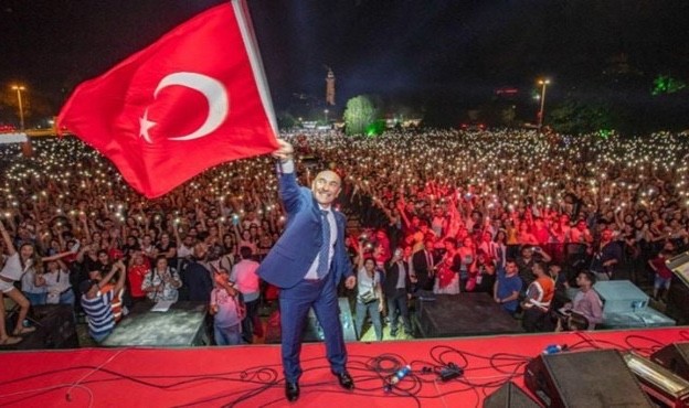 Başkan Soyer 99'uncu yıl için yazdı: Yaşasın demokrasi, yaşasın Cumhuriyet!
