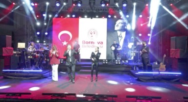 Bornova’da 99. Yıl Coşkusu