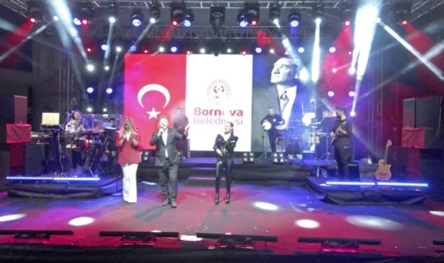 Bornova’da 99. Yıl Coşkusu