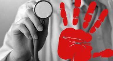 'Doktorları boşuna dövmüyorlar' diyen hastaya para cezası