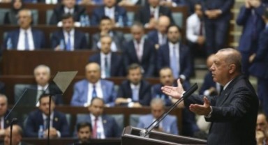 Erdoğan: Bugün Türkiye'de 'başörtüsü' diye bir mesele yok, adam gibi adamsan bu işi anayasayla çözelim