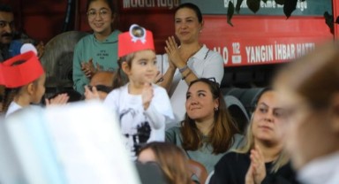 İlham Veren Kentin İlham Veren Çocuklarindan Cumhuriyet Konseri