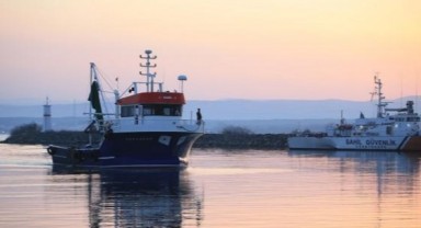 İzmir'de denize düşen balıkçı kayboldu! Arama çalışmaları başlatıldı