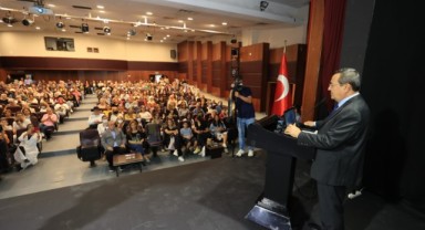 Konak’ta “Güçlü kadın, güçlü anne, güçlü çocuk” konuşuldu