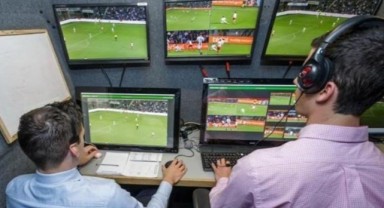 VAR hakemlerinin maaşı ortaya çıktı: İşte maç başına kazandıkları ücret