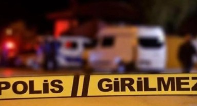 Yol kenarında vücudunda yaralar bulunan kadın cesedi bulundu