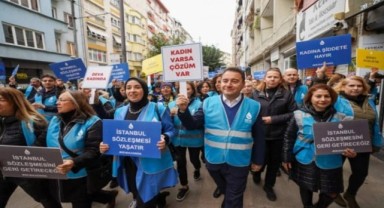 Ali Babacan kadına yönelik şiddete karşı sokağa çıktı: İstanbul Sözleşmesi'nden tek imzayla çıkmak affedilir bir adım değil