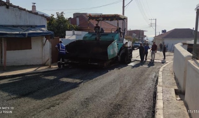 Bayraklı’ya bir ayda 500 ton asfalt