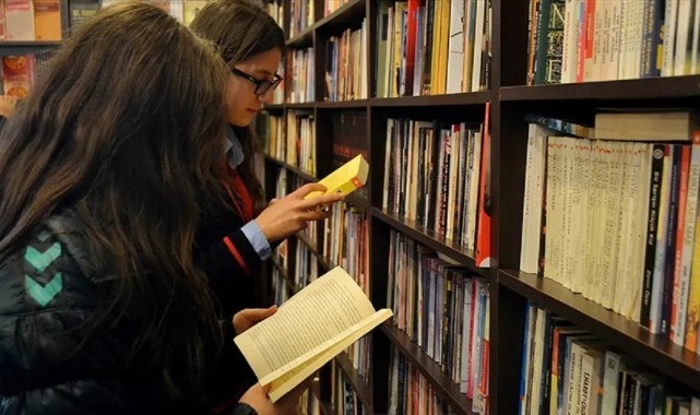 Kitap fiyatlarına en az yüzde 20 zam bekleniyor