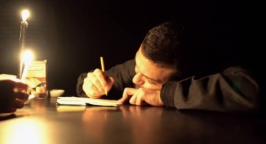 Performans sanatçısı, müzede 40 gün karanlık odada kalacak