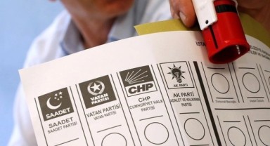 AKP'li isim açıkladı: İşte Erdoğan'ın masasındaki son anket!