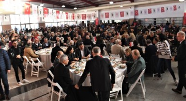 Bayraklılı kadınlardan yılbaşı kermesi