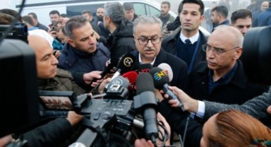 Diyarbakır'da polis aracına saldırıda gözaltı sayısı 5'e yükseldi