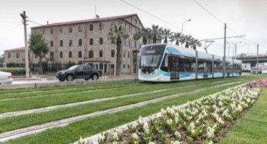 İzmir Büyükşehir Belediyesi bir yılda 10 milyar liranın üzerinde yatırım yaptı