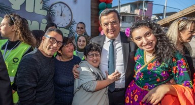 Konak Engelsiz Yaşam Köyü’nde yeni yıl partisi