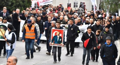 Menemen’de devrim şehitlerine saygı günü