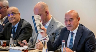 Başkan Soyer ikinci Yüksek İstişare Kurulu Toplantısı'nda konuştu: “Günü kurtarmaya değil geleceği tasarlamaya hazırlanıyoruz”