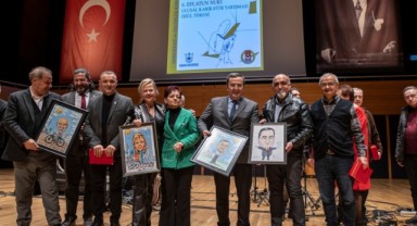 Batur: Karikatür, adaletin olmadığı yerde hukukun yanındadır