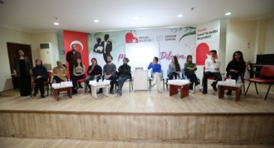 Bayraklı’da üniversiteli ‘akranlar’ buluştu