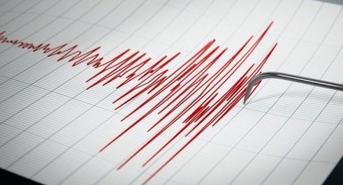 İzmir'de korkutan deprem! Sallanmaya devam ediyor