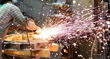 Sanayi üretiminde yüksek teknolojinin payı azalıyor