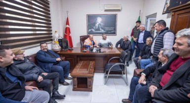 Soyer Bayındır’da çiftçilerle buluştu