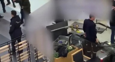AVM'de dehşet! Ayağı yürüyen merdivene sıkışan çocuğun 3 parmağı koptu