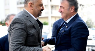 Bornova’da CHP’ye 300 kişilik katılım