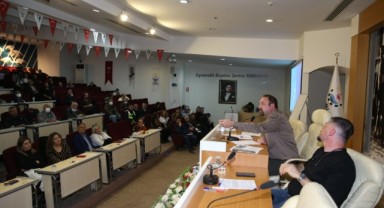 Çiğli'de Yapı Stoku Envanteri Çalışmaları Sürüyor: Başvuran Vatandaşlar Bilgilendirildi