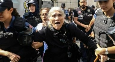 Cumartesi Anneleri'nin davası ertelendi: Gerekçe; 'hakimin izinli' olması