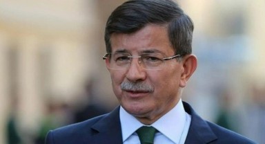 Davutoğlu: Tribünler 'hükûmet istifa' dedi, Bahçeli yine yanlış anladı