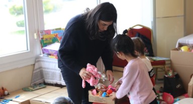 Depremzede Çocuklara Oyun Alanı