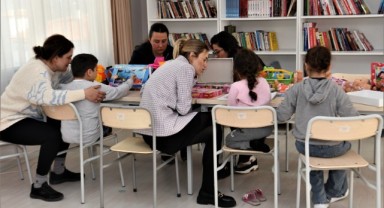Depremzede minikler için oyun alanı