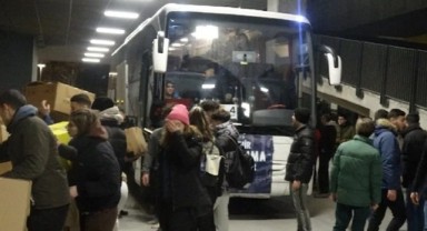 Göztepe taraftarlarından deprem bölgesine 5 otobüs malzeme