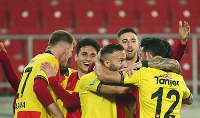 İzmir takımlarına teknik direktör dayanmıyor! İlk yol ayrımı Göztepe'de oldu...