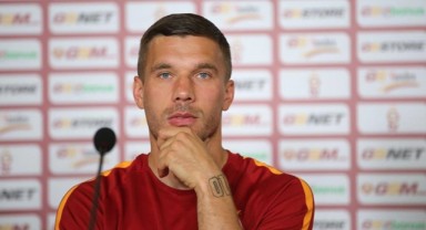 Lukas Podolski’den depremzedeler için 2 milyon TL bağış