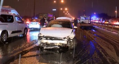 TEM Otoyolu'nda feci kaza... Hem sürücüye hem polise çarptı: 1 ölü, 1 polis yaralı