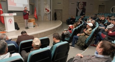 Bornova Belediyesi'nden depremzedelere arıcılık kursuyla terapi