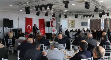 CHP İzmir'de seçim çalışmaları devam ediyor! Başkan Aslanoğlu eski yöneticilerle buluştu