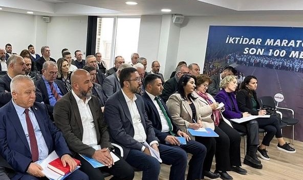 CHP İzmir’de gündem seçim