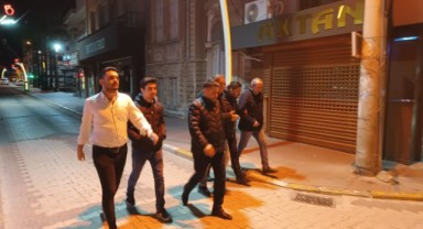 CHP Menemen’den esnafa sahur ziyareti
