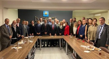 Çıray da katıldı... İYİ Parti İzmir'de Divan Kurulu buluşması